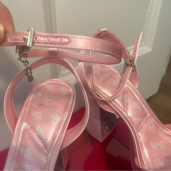 Aldo x Barbie barbiparty heels *never worn* 8.5 - Picture 9 of 9